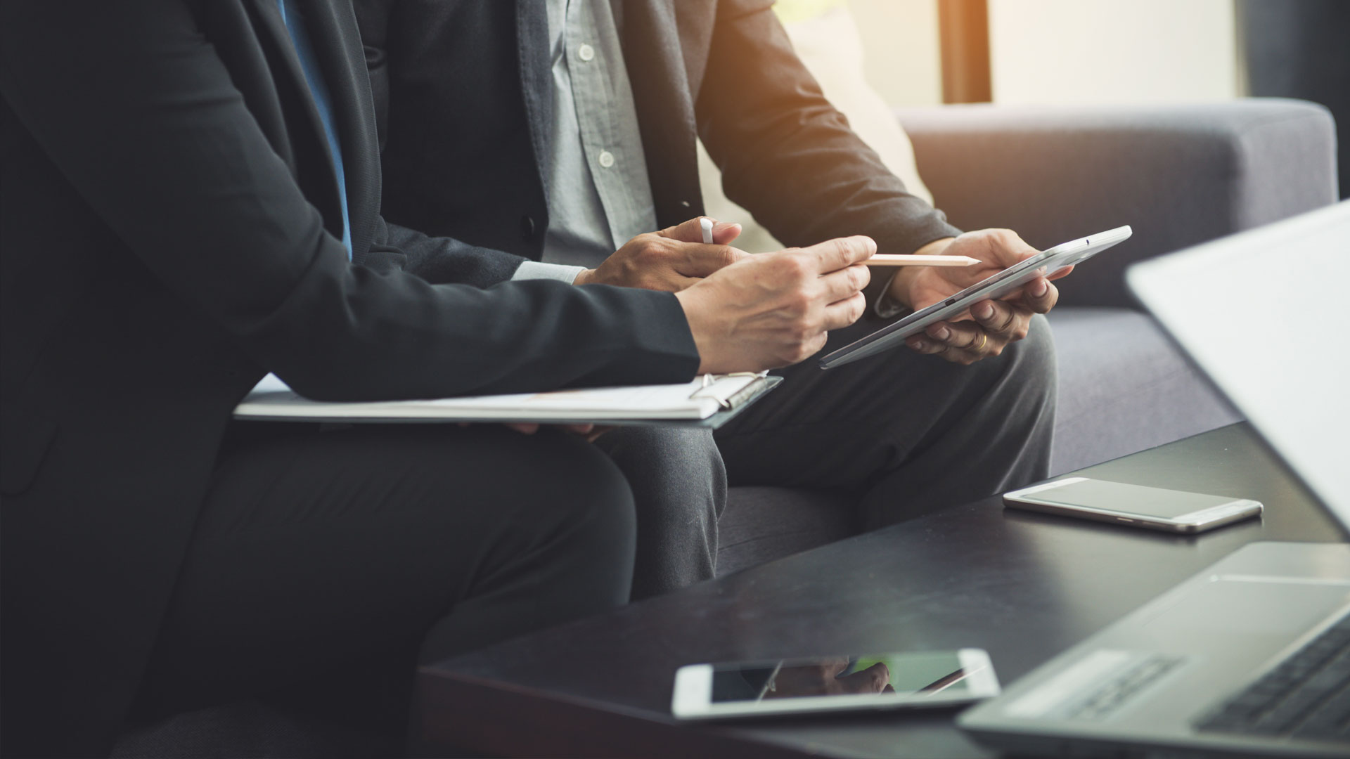 Fotografia sobre el gestor financiero
