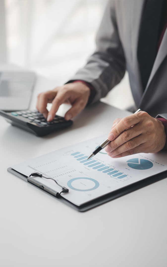 Fotografia sobre el gestor financiero